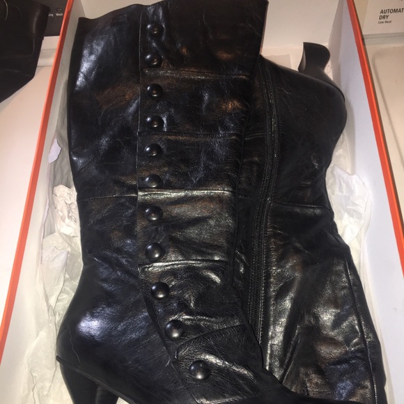 Miz Mooz Shoes - Miz mooz black boots size 11